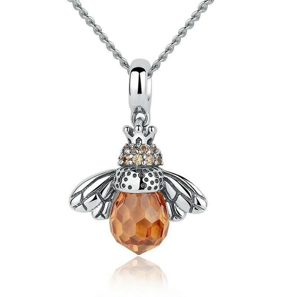 SALE ** NWOT ** AMBER COLORED BEE NECKLACE